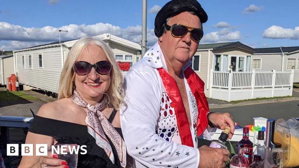 Elvis fans can't help falling in love with Porthcawl, again