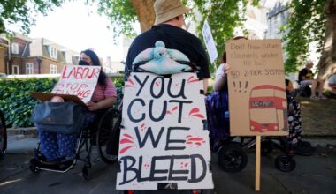 Mental health disability benefit claims hit 250 a day in Labour’s first year