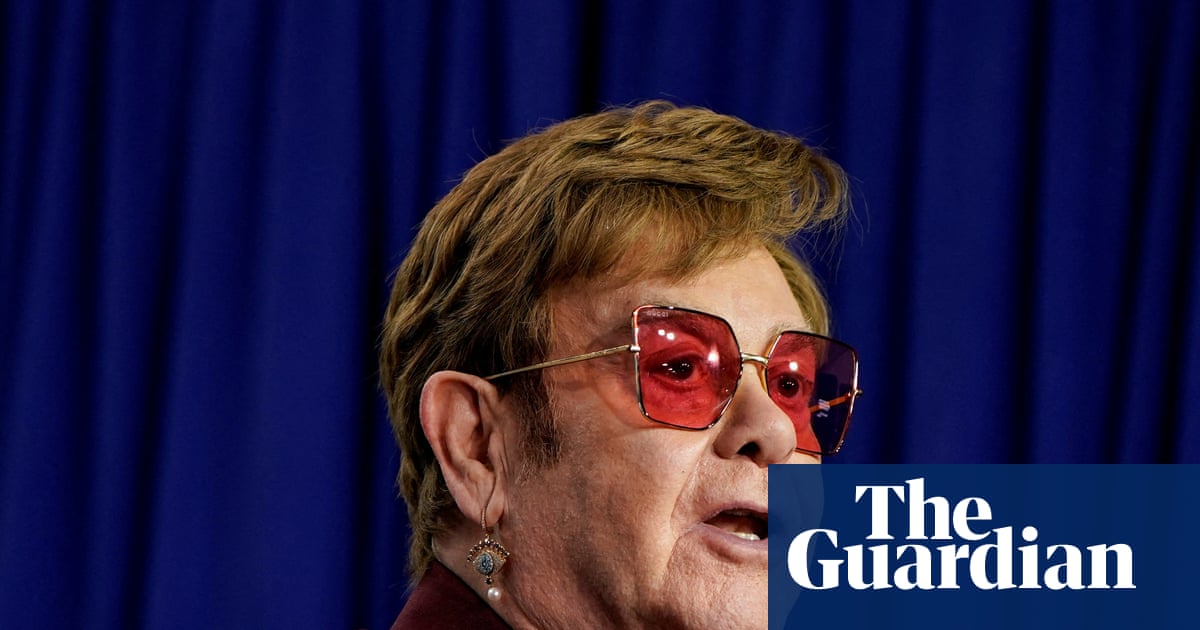 Top UK artists urge Starmer to protect their work on eve of Trump visit | Artificial intelligence (AI)