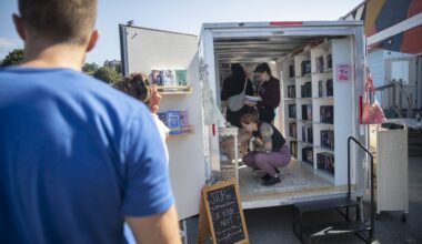 Meet the BFFs behind the mobile bookstore for Maine romance fans