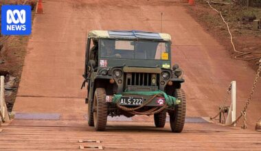 Motoring enthusiasts take WWII jeeps on 2,000km journey