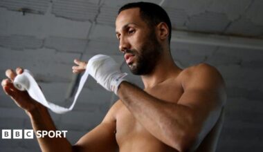 Sam Allardyce gives a thumbs-up