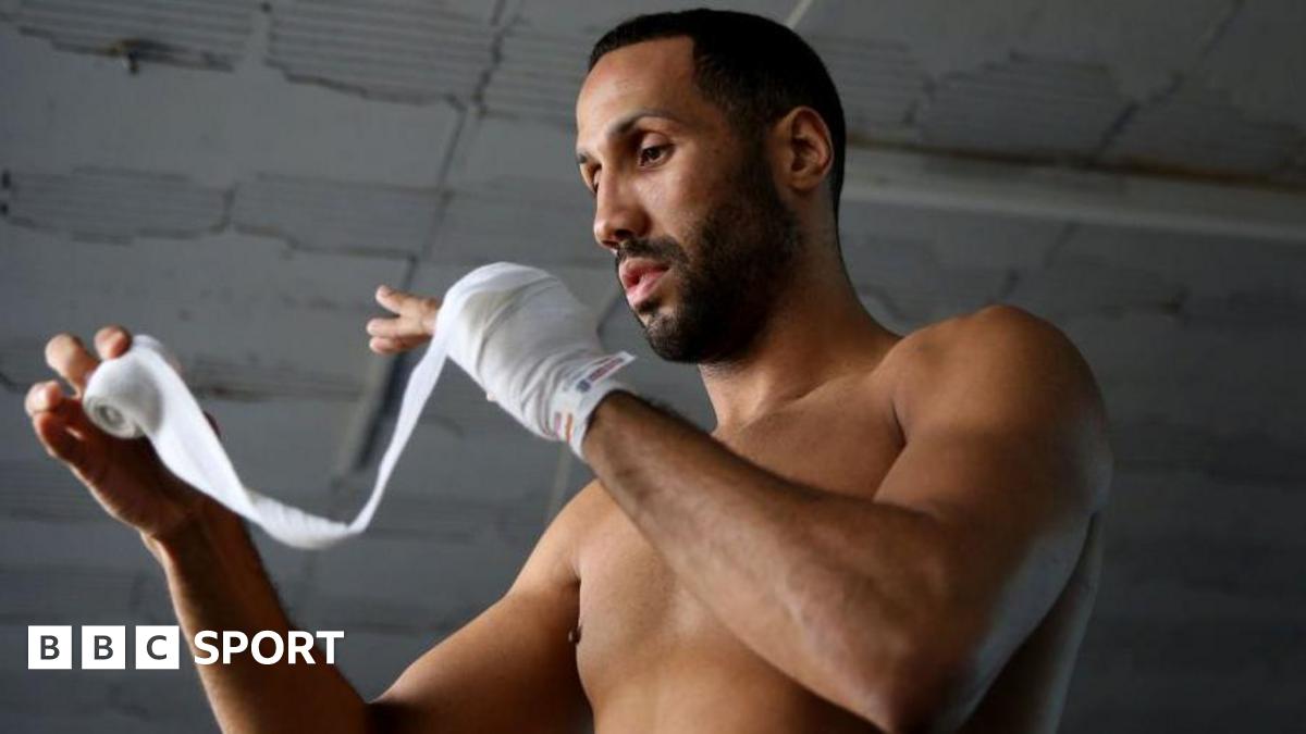 Sam Allardyce gives a thumbs-up