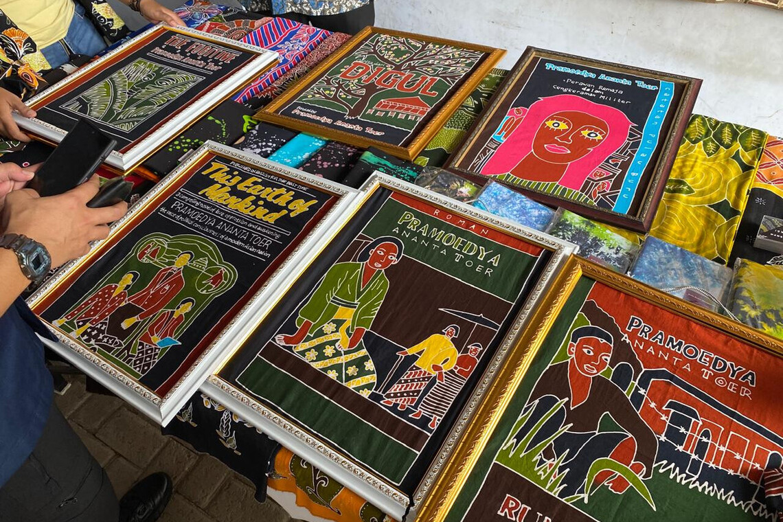 Police have clarified that they do not oppose reading itself but argued that certain books could be linked to the recent riots.