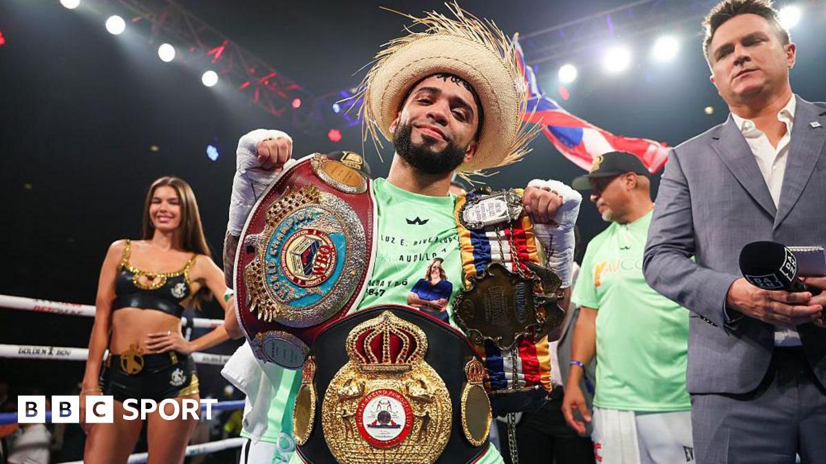 Oscar Collazo celebrates beating Jayson Vayson in Indio, California