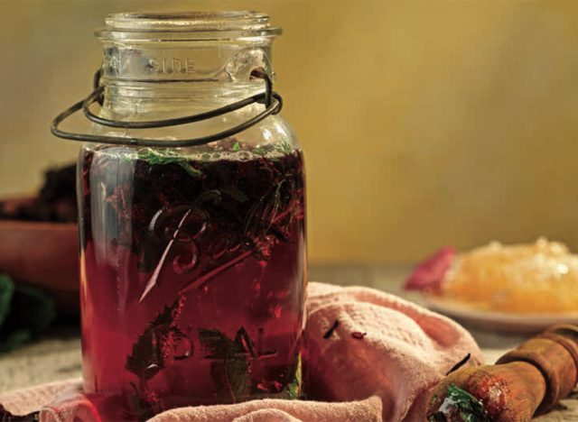 Blue Zones Hibiscus-Mint Tea