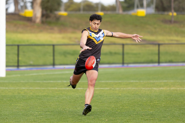 Lakers into first division 1 grand final