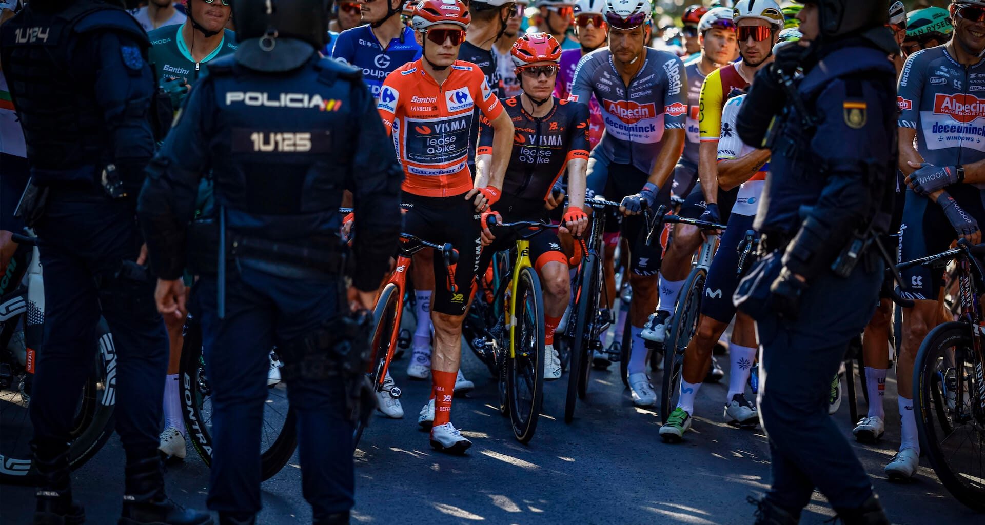 The Vuelta a España ends in subdued fashion as protests halt the race in Madrid - Escape Collective