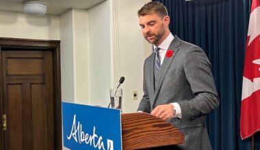 Alberta counselling therapists remain unregulated despite government pledge