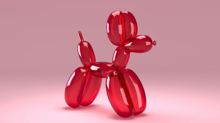 A red balloon dog