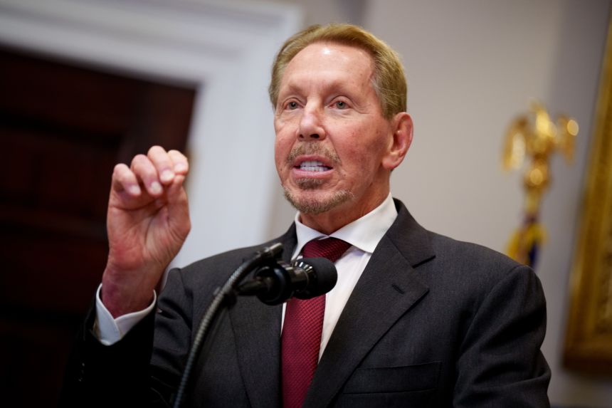 Oracle co-founder Larry Ellison just became the world's wealthiest person.