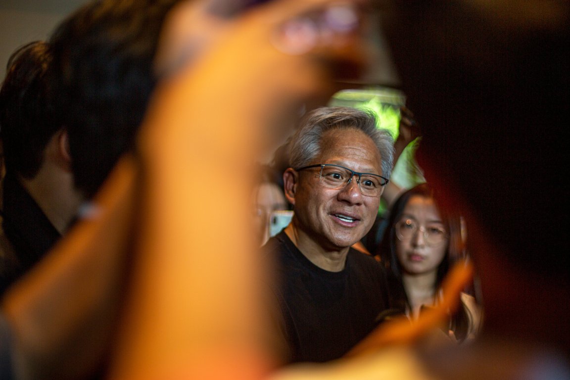 In a recent podcast appearance, Nvidia CEO Jensen Huang agonized that China is now "nanoseconds behind" US chipmakers.