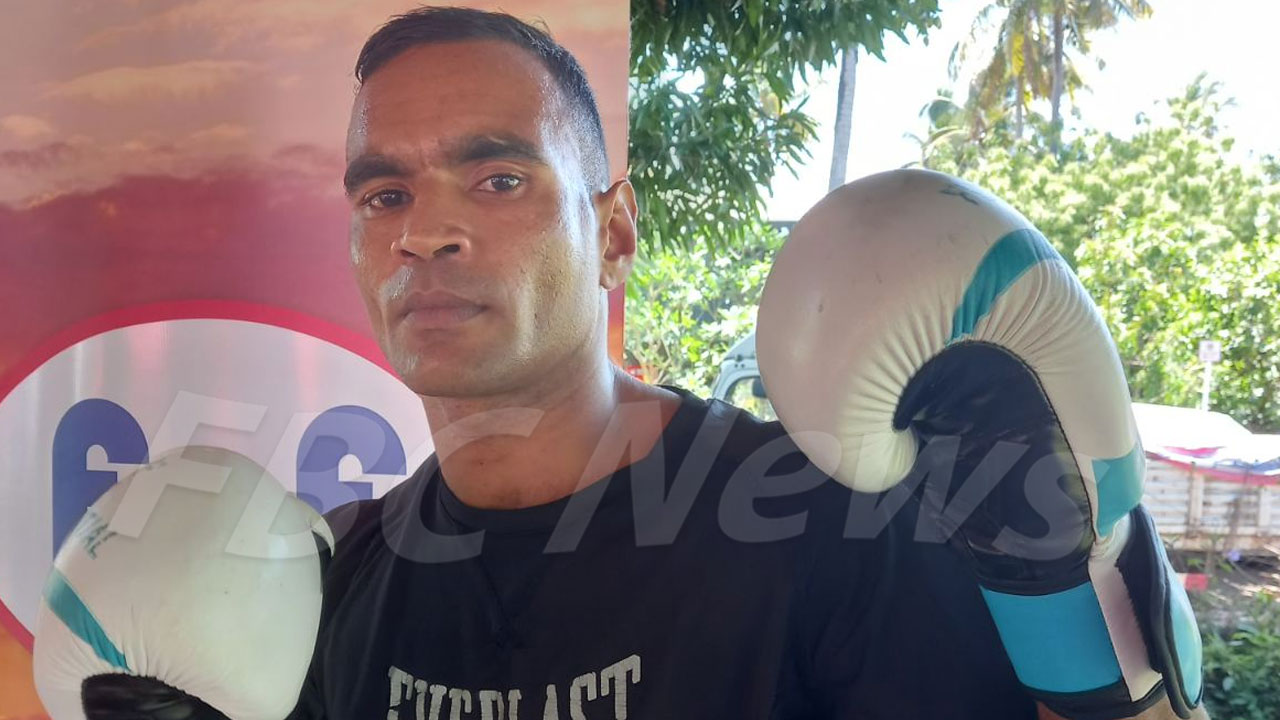 Veteran boxer Naidu returns to the ring. – FBC News