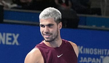 Carlos Alcaraz booked his place in the Japan Open semi-finals as he claimed a solid 6-2 6-4 win over America's Brandon Nakashima