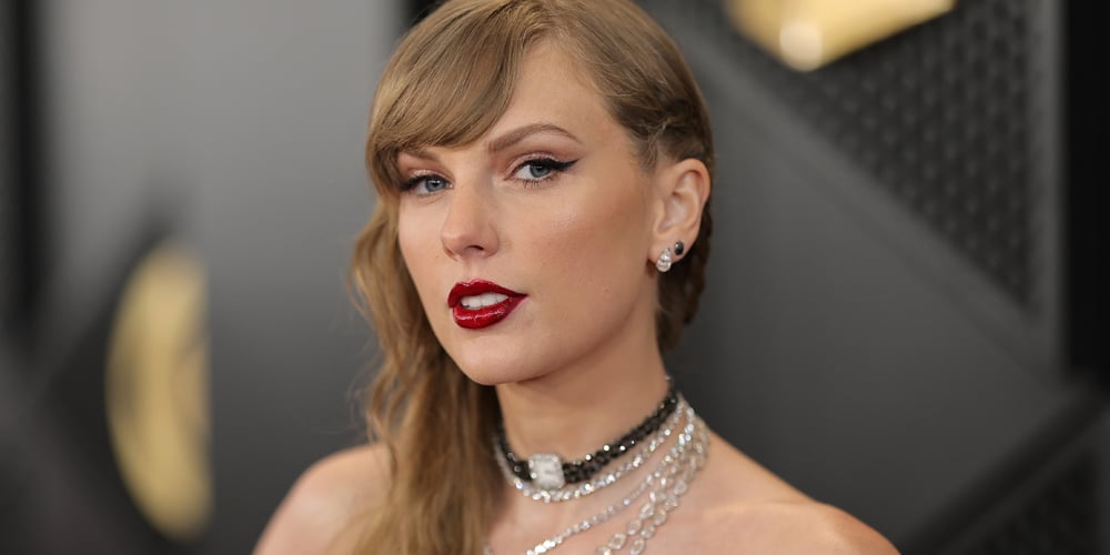 Taylor Swift Unveils ‘The Life of a Showgirl’ Cardigan Box Set, Available for a Limited Time! | Music, Taylor Swift | Just Jared: Celebrity News and Gossip