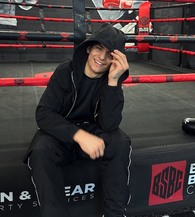 The son of late boxing legend Arturo Gatti died at the age of 17 after being found hanged