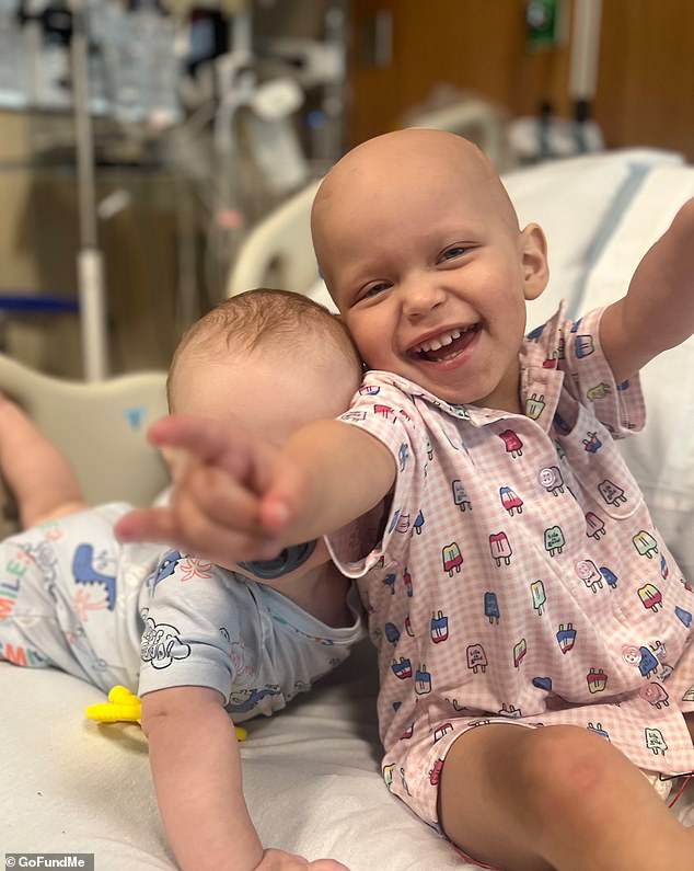 It comes after it was revealed that Swift had made an incredible six-figure donation to young fan battling cancer, a two-year-old girl named Lilah (seen)