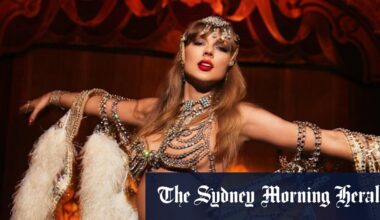The Official Release Party of a Showgirl tops Australian box office