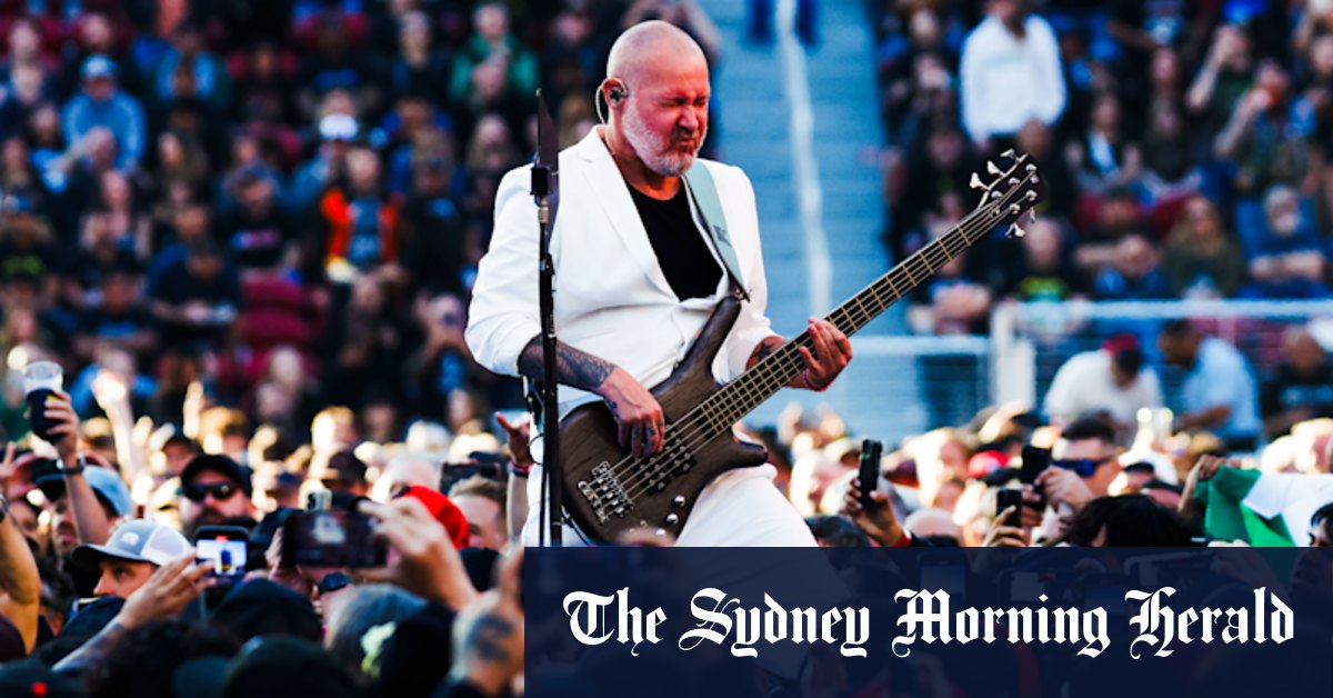 Limp Bizkit bassist and founding member dies