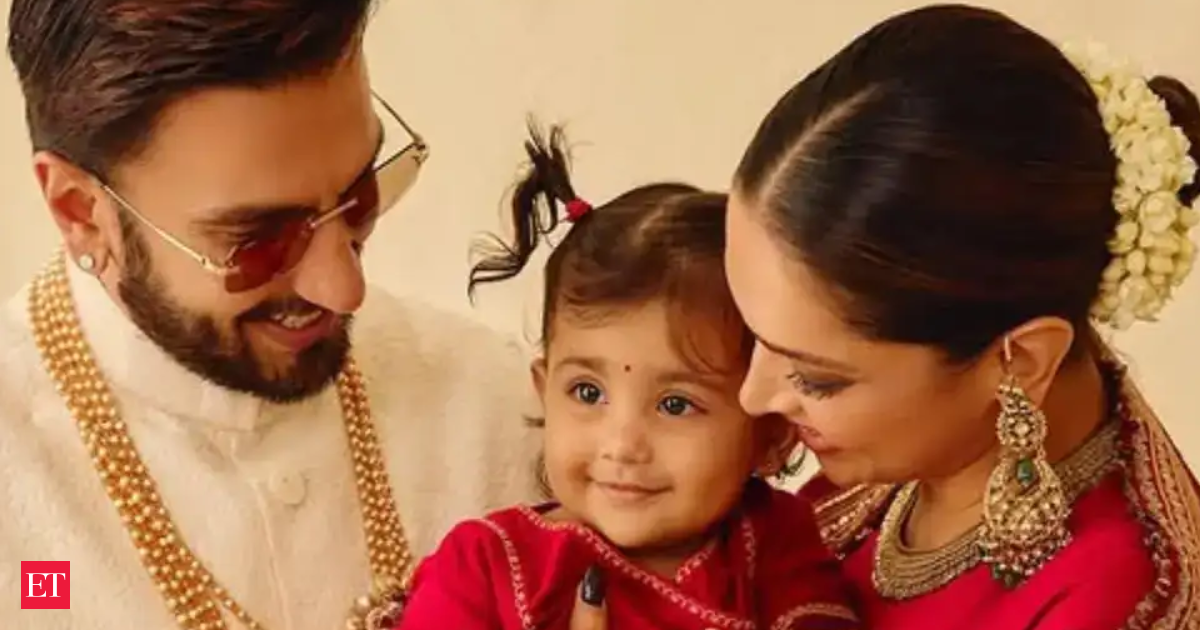 Dua Padukone Singh’s first picture revealed: Ranveer Singh and Deepika Padukone give fans a rare glimpse of their daughter on Diwali