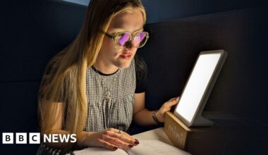 How to cope with long winter nights when the clocks go back