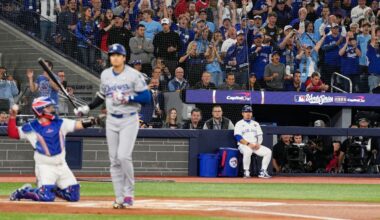 Blue Jays fans give Shohei Ohtani an earful at World Series