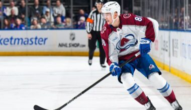 Avalanche sign forward Martin Necas to 8-year extension