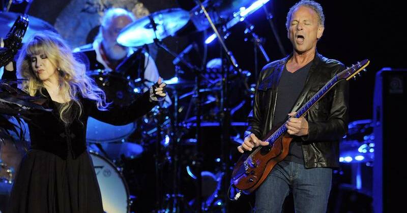 Stevie Nicks. left, and Lindsey Buckingham of Fleetwood Mac are talking again. Photo: AP PHOTO