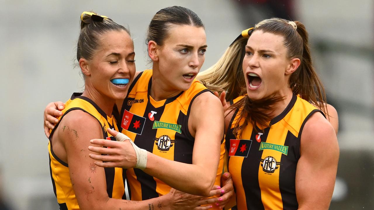 AFLW: Privitelli stars in Swans' must-win clash against Eagles, Cynthia Hamilton injury