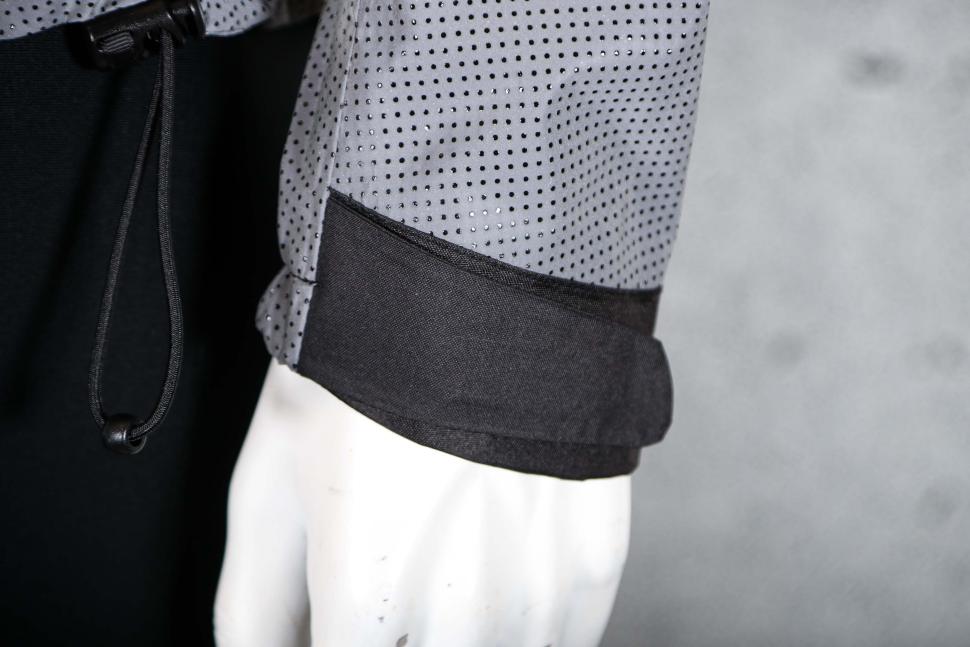 2025 Proviz Apex Men’s 100% Reflective Cycling Jacket - cuff.jpg