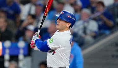 Blue Jays lead Dodgers 11-4 in eighth inning of Game 1