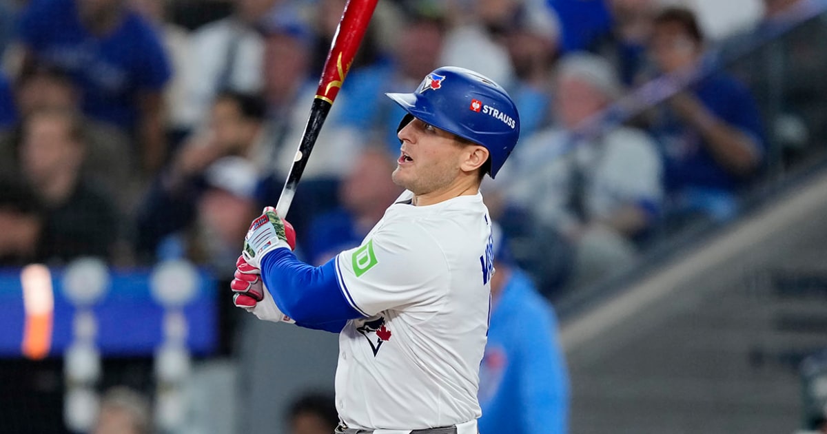 Blue Jays lead Dodgers 11-4 in eighth inning of Game 1