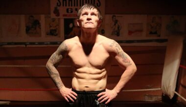 Boxing among the richest sports — so where’s the help for old fighters?