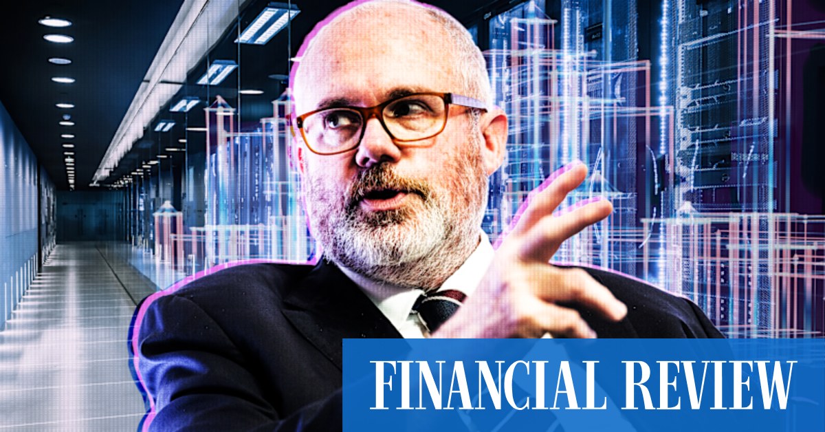 The photo on the cover of the magazine” Anthony Albanese and his new members and senators.