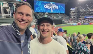 Seattle Mariners fans relive 2001 magic in 2025 playoff push