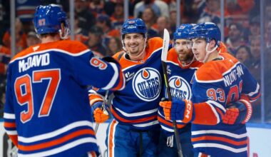 Oilers' Connor McDavid praises teammate David Tomasek after NHL debut at 29 years old