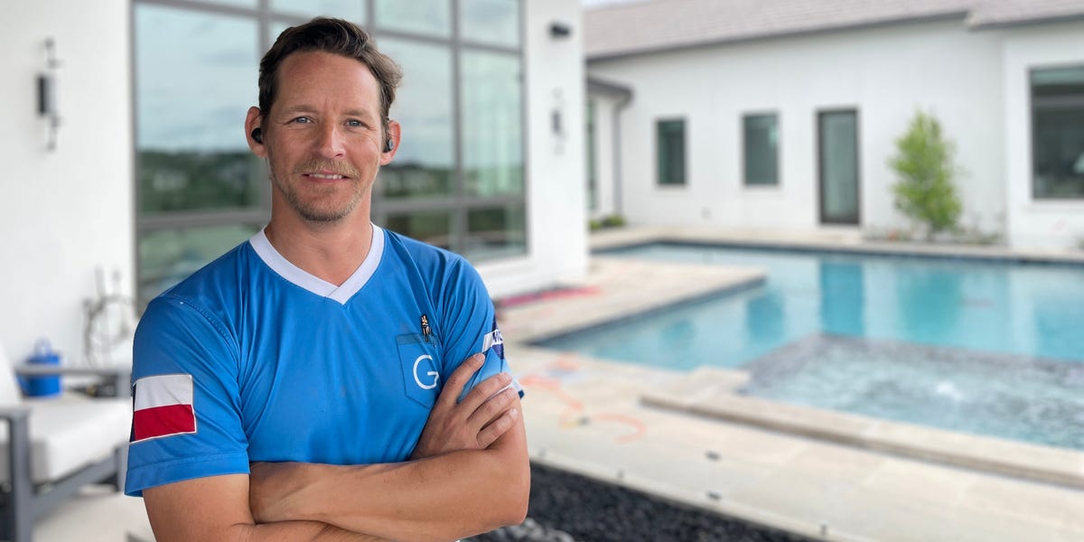 An Entrepreneur Shares His Top Business, Sales, and Leadership Books