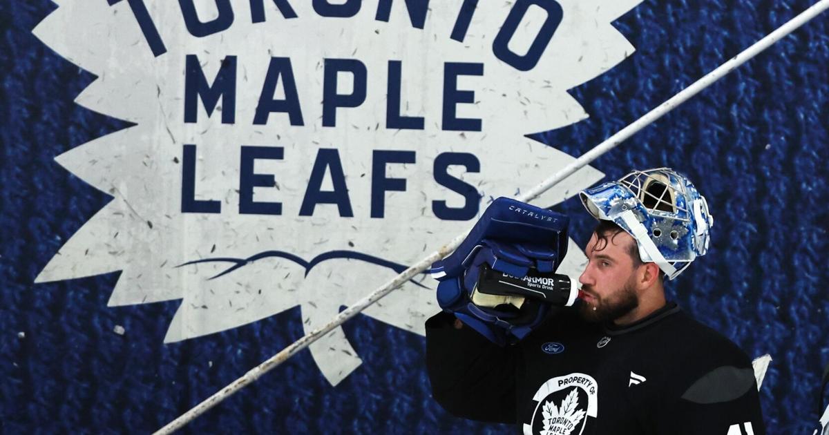 Dave Feschuk: Maple Leafs goaltender Anthony Stolarz takes aim at his teammates’ play. It only took six games - thestar.com