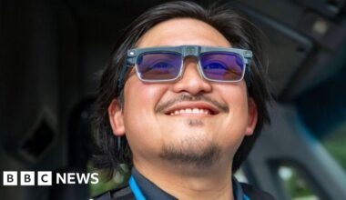 Amazon unveils prototype AI smart glasses for its delivery drivers