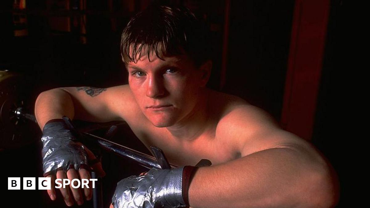 Ricky Hatton as a young fighter at his gym