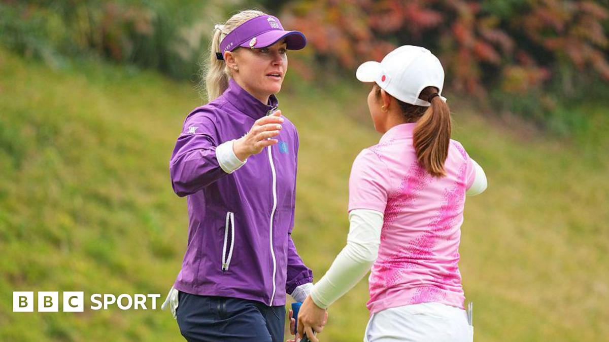 Charley Hull hugs Ayaka Furue