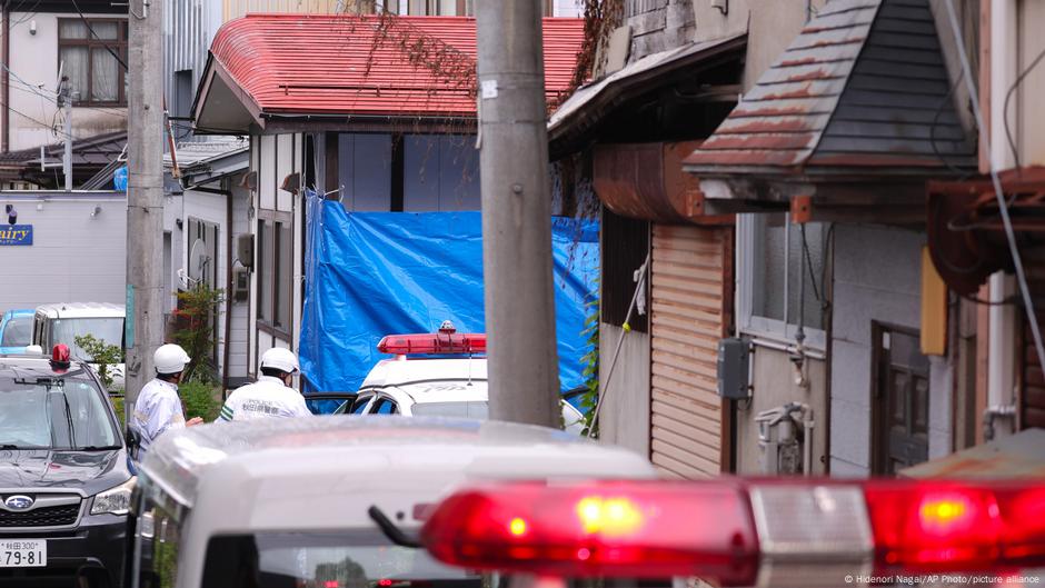 Japan governor calls for army to tackle deadly bear attacks – DW – 10/28/2025