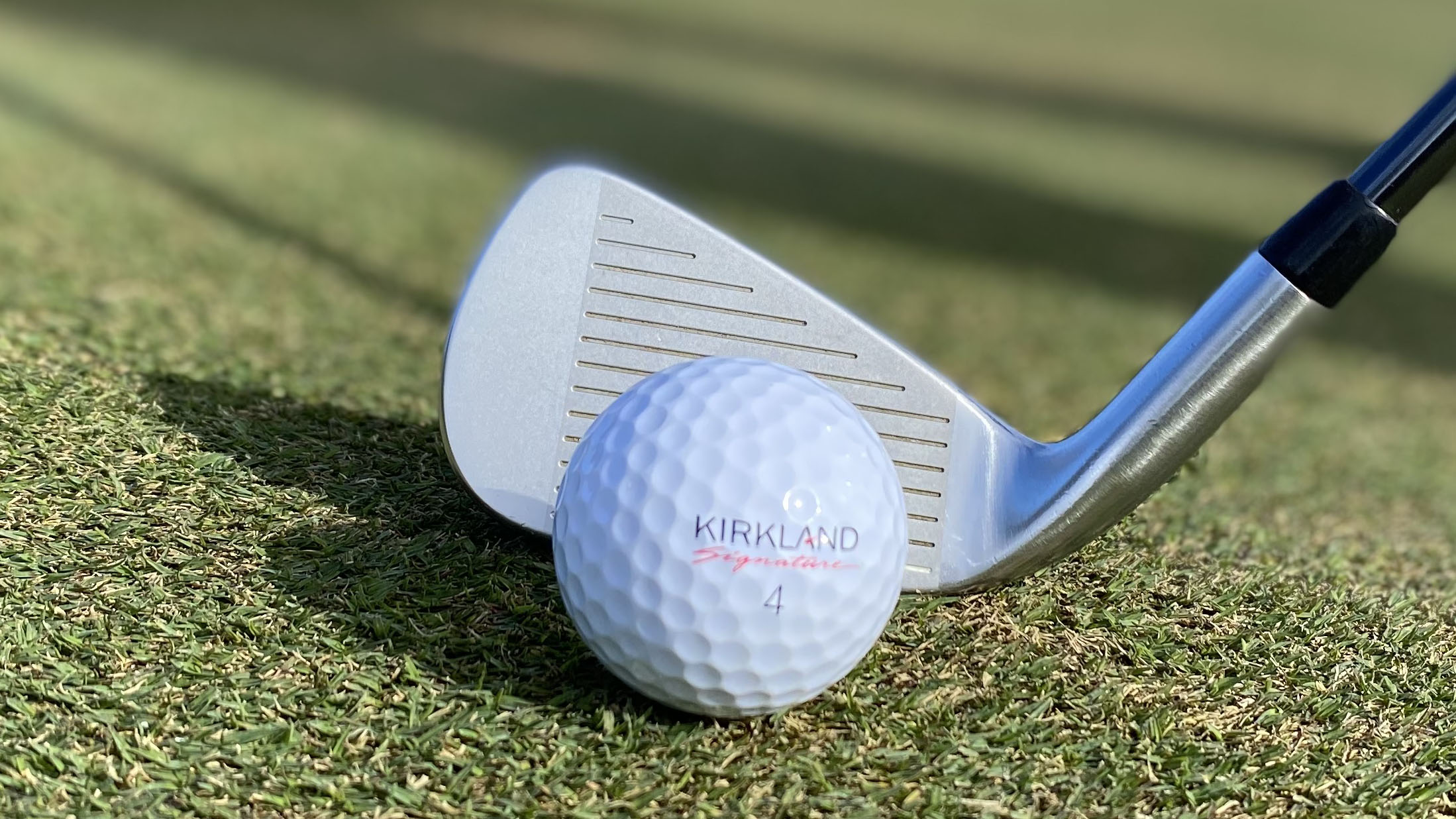Photo of the Kirkland Signature version 3 golf ball