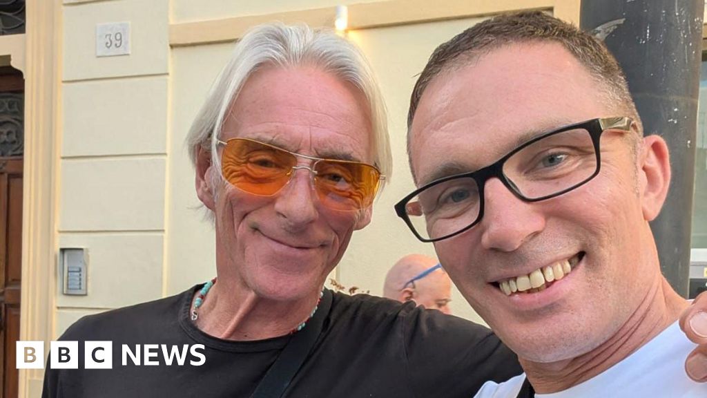 Paul Weller backs Tunstall cyclist on his sober journey