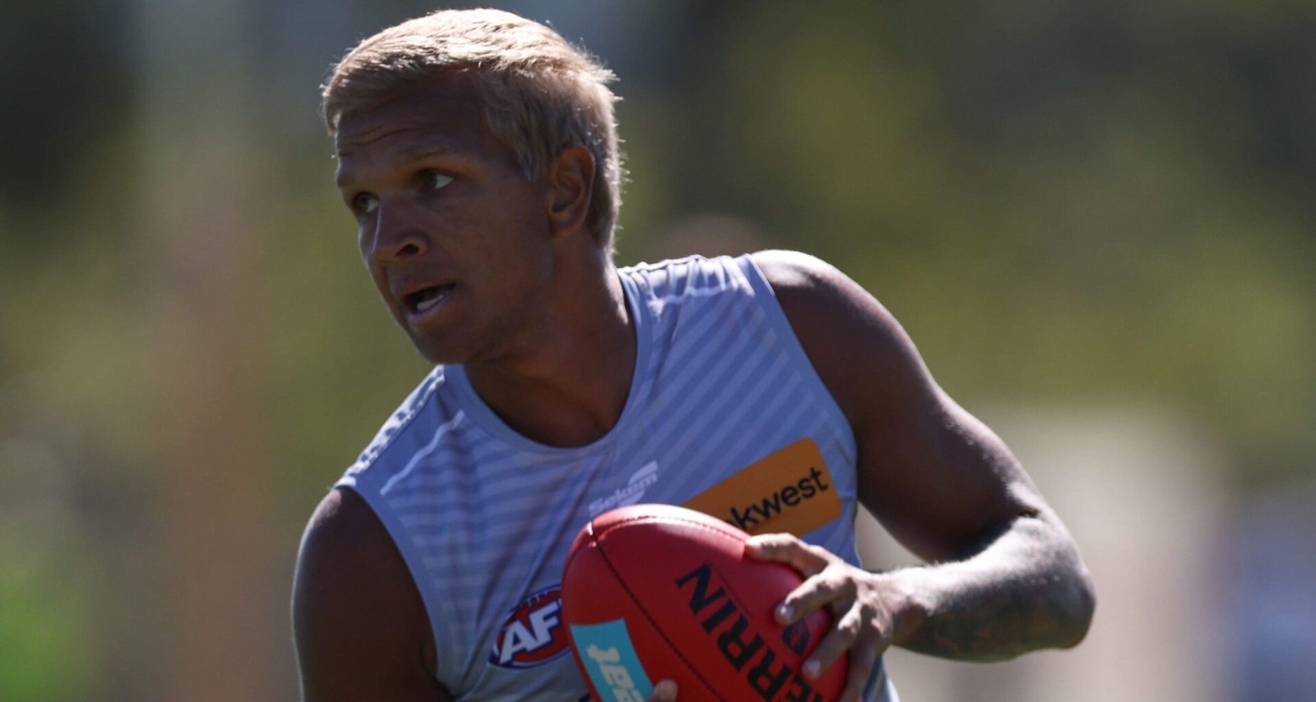 Ex-AFL trio dominate NTFL matches following recent top flight exits - AFL News