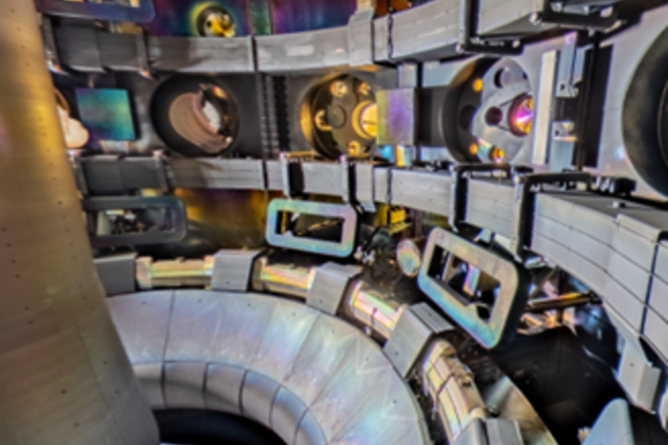 UK’s MAST Upgrade Tokamak Stabilizes Plasma With Edge Magnetic Fields