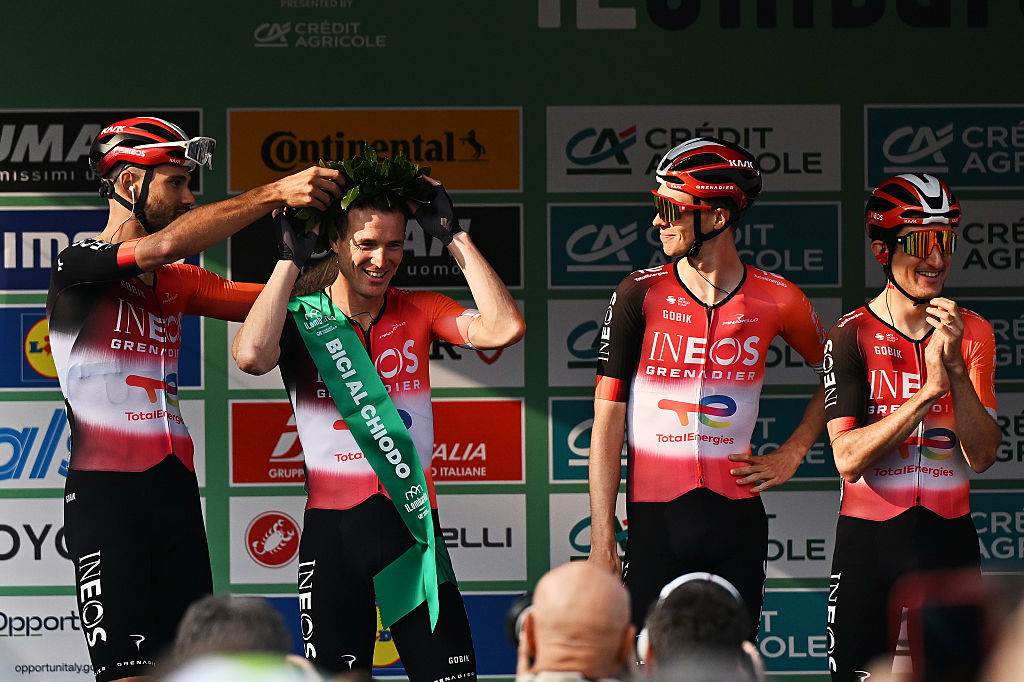 COMO, ITALY - OCTOBER 11: (L-R) Filippo Ganna of Italy and Salvatore Puccio of Italy and Team INEOS Grenadiers honored in his farewell and last race as a professional cyclist, Thymen Arensman of Netherlands and Victor Langellotti of Monaco and Team INEOS Grenadiers prior to the 119th Il Lombardia 2025 a 241km one day race from Como to Bergamo on October 11, 2025 in Como, Italy. (Photo by Dario Belingheri/Getty Images)