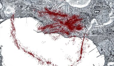 Map showing the locations of previously undetected earthquakes at Campi Flegrei. The earthquakes align along a clear fault shaped like a ring.