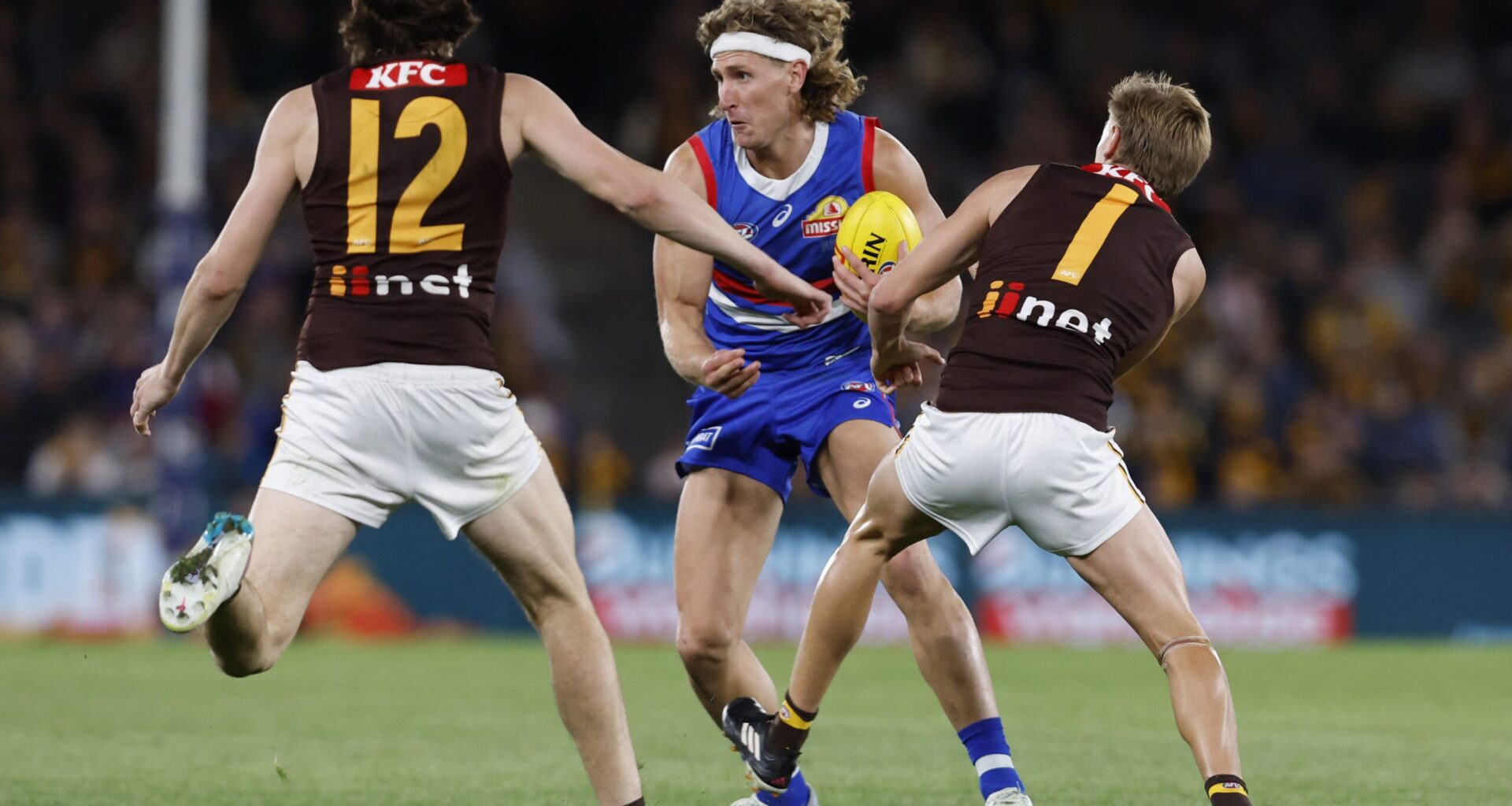 FINAL TEAMS: Bulldogs vs Hawthorn - Round 8, 2024