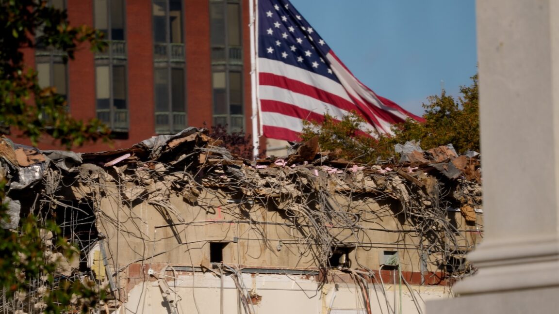 Satellite shows what’s really happening at the East Wing of the White House